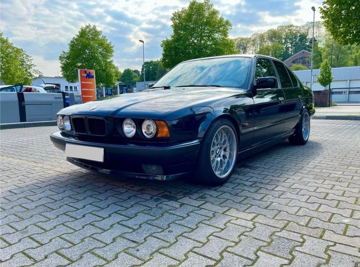 1995 BMW 520i 24V Shadow Line oldtimer te koop