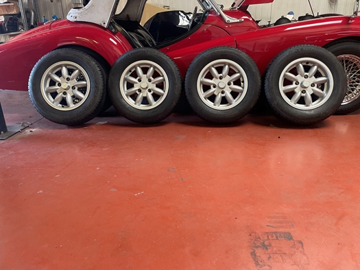 MGB Minilite velgen met banden te koop