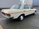 1977 Mercedes 200 oldtimer te koop
