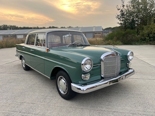 1965 Mercedes 190 D oldtimer te koop