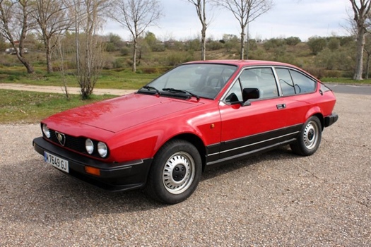 1985 Alfa Romeo GTV 2.0 oldtimer te koop