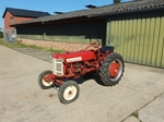 1957 International Farmall Cub Lo-Boy oldtimer tractor te koop