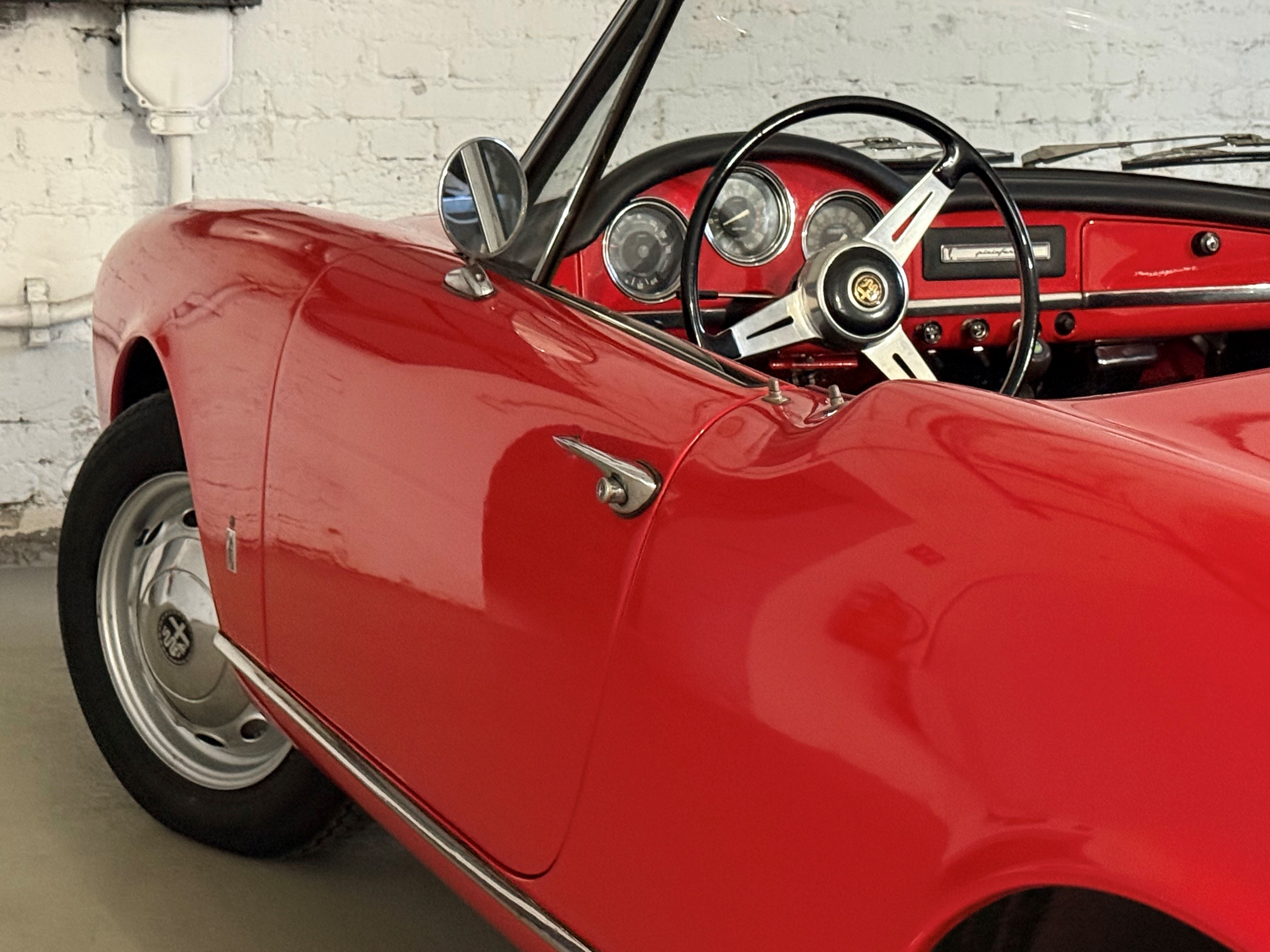 1966 Alfa Romeo Giulia Spider Veloce  oldtimer te koop