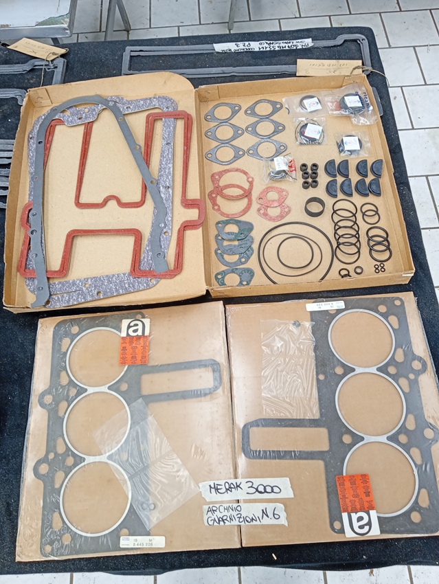 Engine gasket kit Maserati Merak te koop