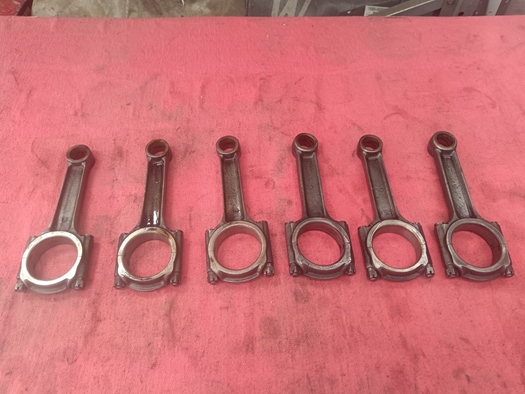 Connecting rods Maserati Mistral 4.0 te koop