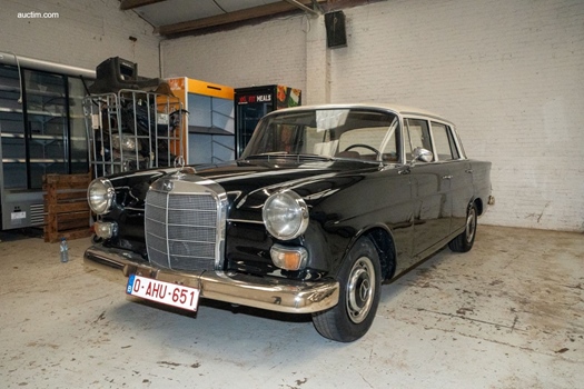 1967 Mercedes 200D oldtimer te koop