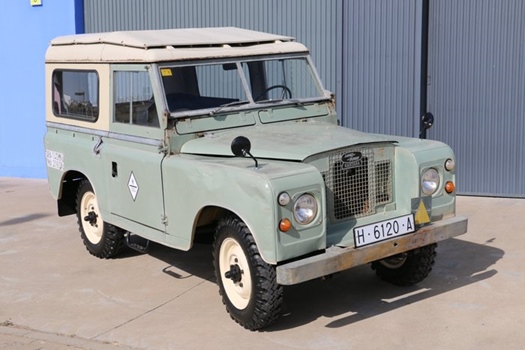 1973 Land Rover Santana 88 - Serie IIA oldtimer te koop