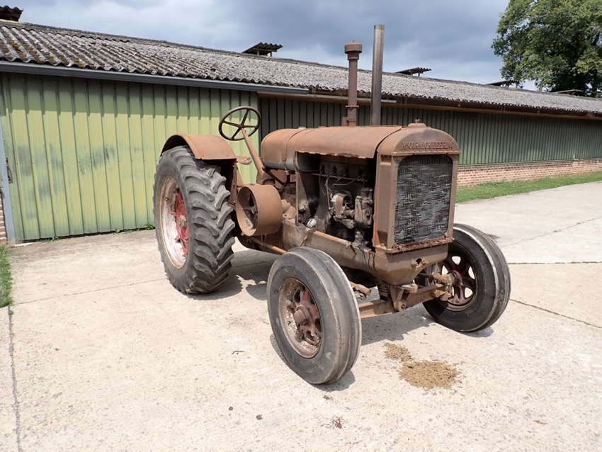 1928 International Mc Cormick Deering 15-30 oldtimer tractor te koop
