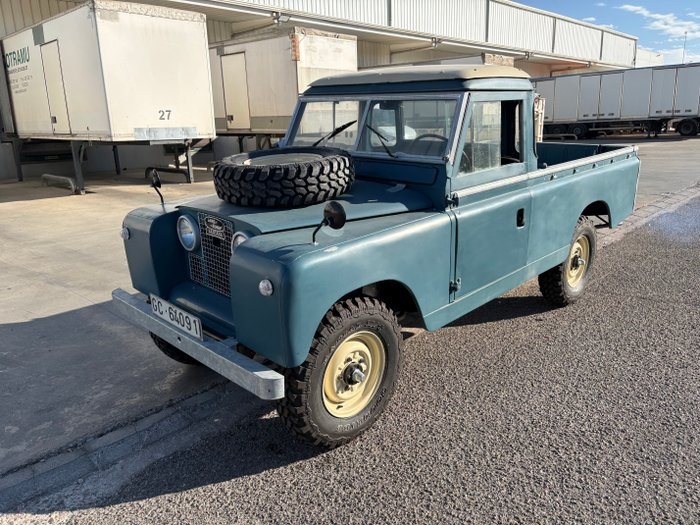 1970 Land Rover 109 SANTANA 2A PICKUP oldtimer te koop