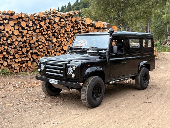 1990 Land Rover Defender 110 TD Hard Top oldtimer vrachtwagen te koop