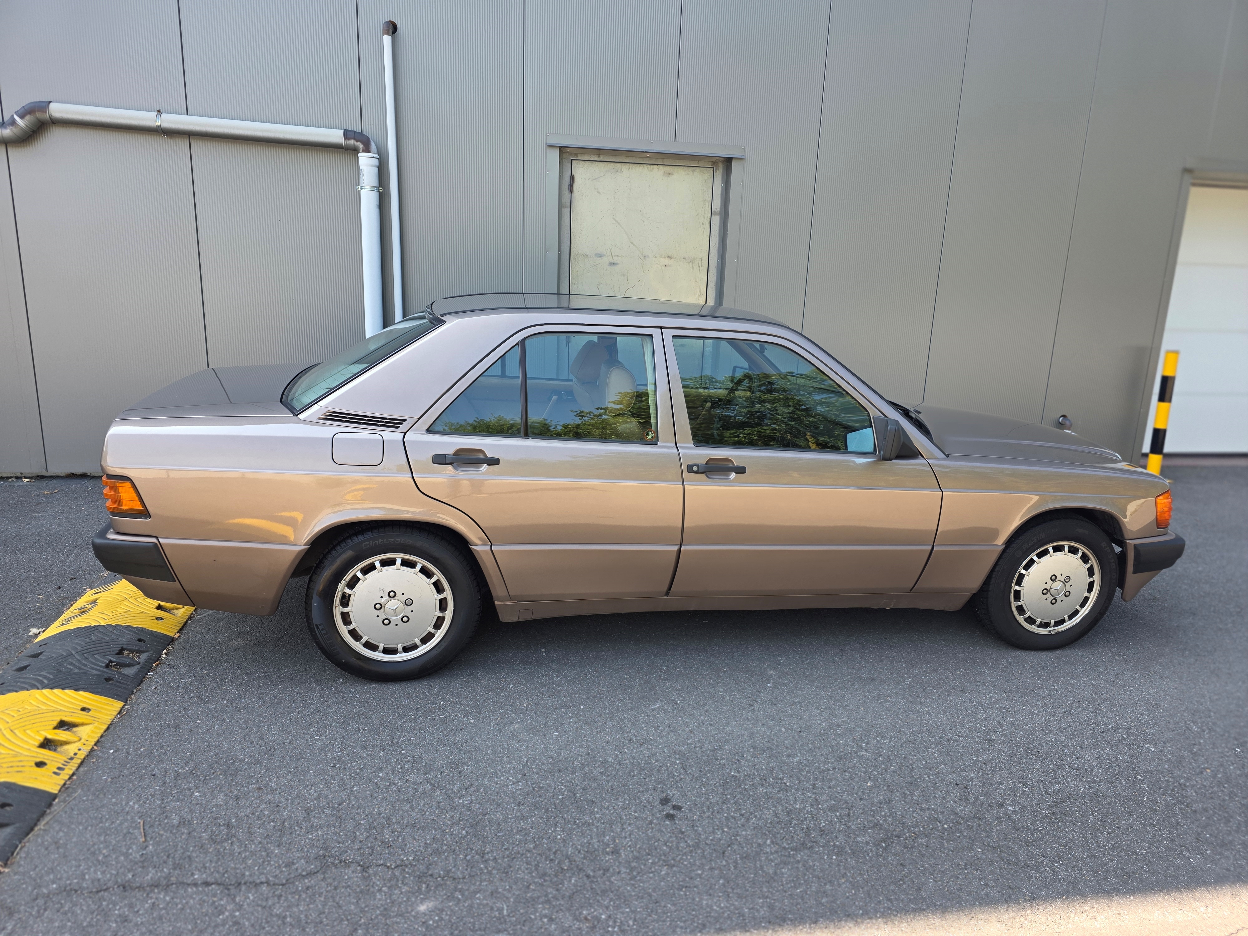1989 Mercedes 190E oldtimer te koop