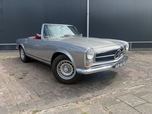 1966 Mercedes 230 SL oldtimer te koop