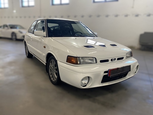 1992 Mazda 323 oldtimer te koop