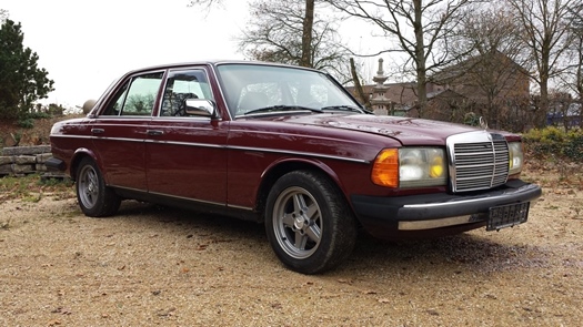 1983 Mercedes 230E oldtimer te koop