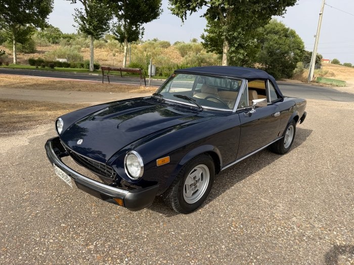 1979 Fiat 124 Coupé Convertible oldtimer te koop