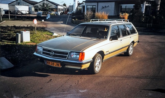 1982 Opel commodore c 2500 E voyage  oldtimer te koop