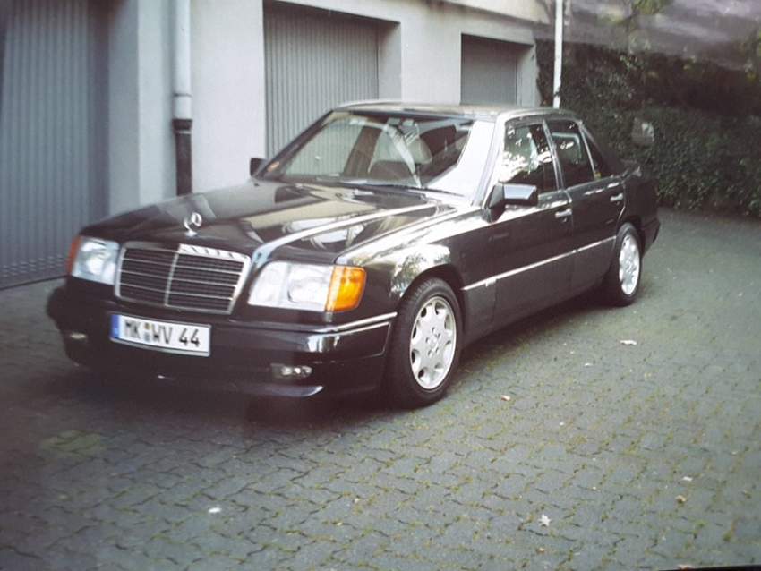 1988 Mercedes 230E oldtimer te koop