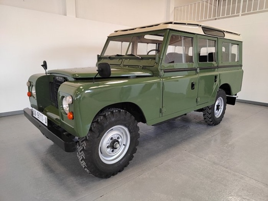 1976 Land Rover Santana 109 oldtimer te koop