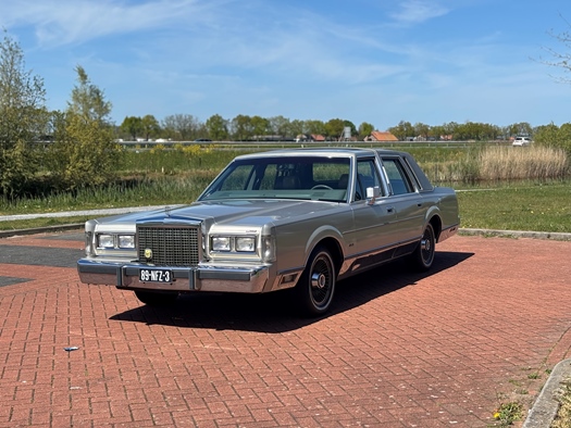 1986 Lincoln Town Car, Cartier Edition  oldtimer te koop