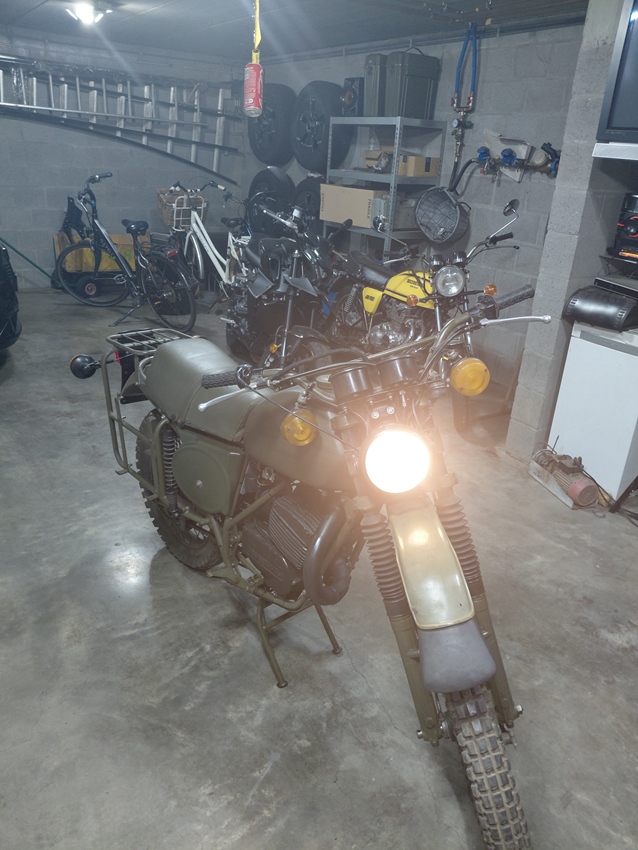 1979 Bombardier Can-am military oldtimer motorfiets te koop