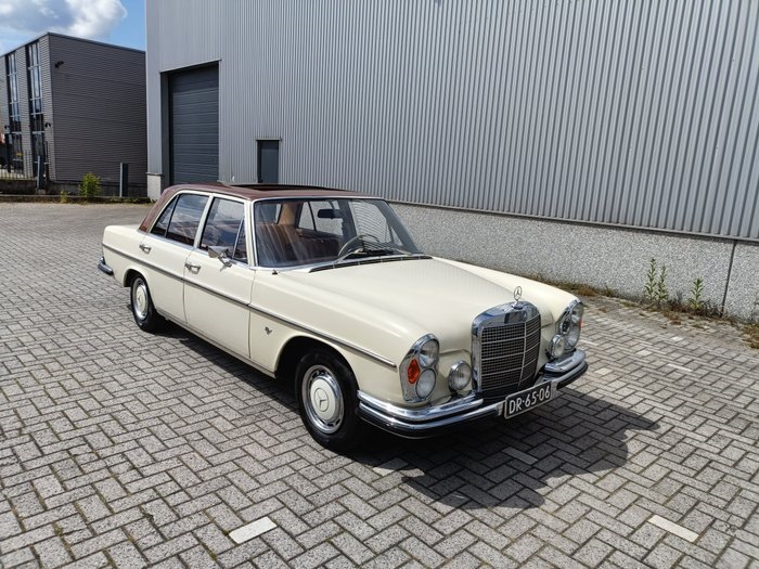 1971 Mercedes 280SE 3,5 oldtimer te koop