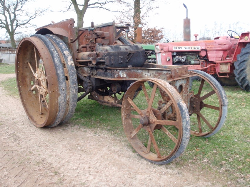 1917 International Harvester Titan 15-30 oldtimer tractor te koop