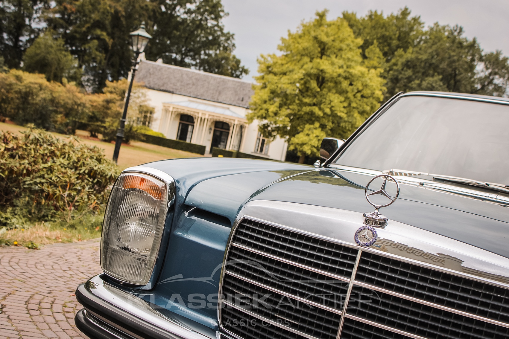 1975 Mercedes 200 Automaat oldtimer te koop