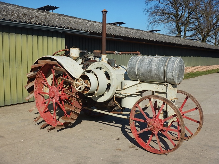 1919 International Harvester Titan 10-20 oldtimer tractor te koop