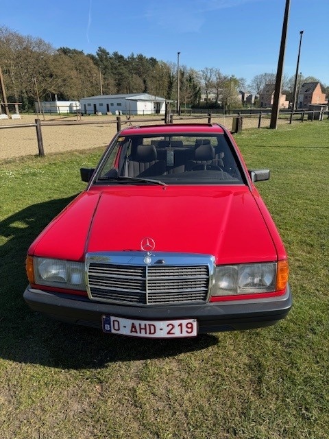 1984 Mercedes 190D oldtimer te koop
