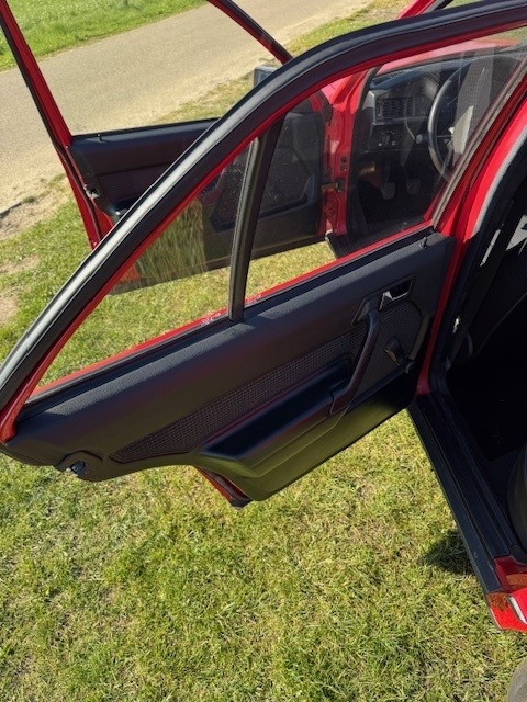 1984 Mercedes 190D oldtimer te koop