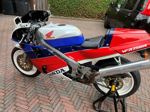 1992 Honda rc-30. oldtimer motorfiets te koop