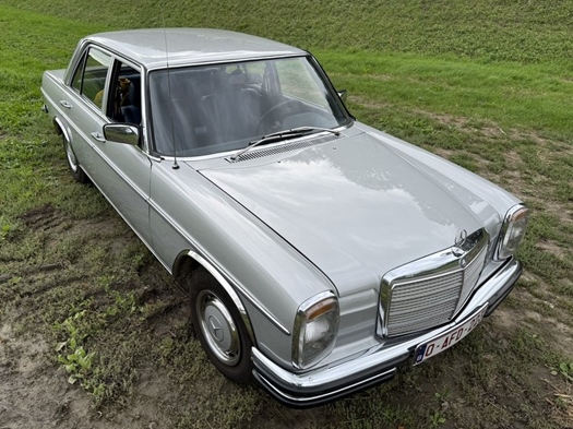1975 Mercedes 230 oldtimer te koop