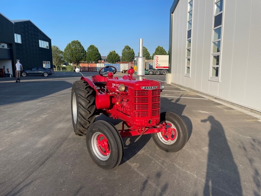 1950 McCormick W4 oldtimer te koop