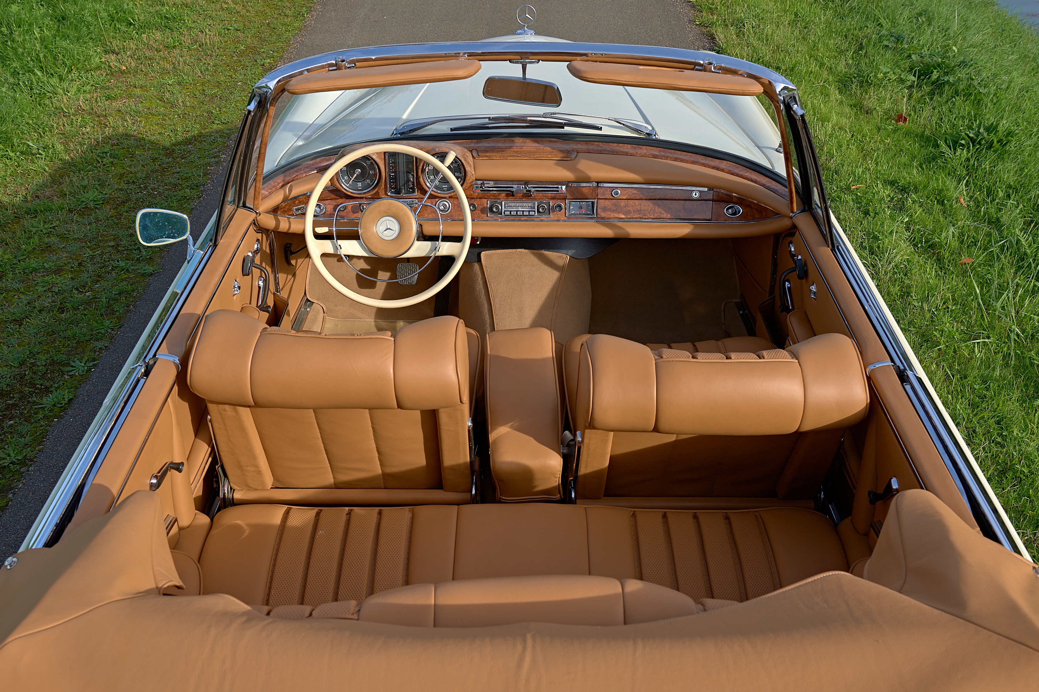 1964 Mercedes 220 SEB Cabriolet 1964 oldtimer te koop