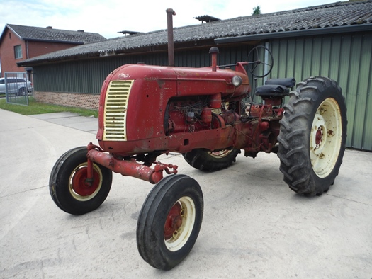 1951 Cockshutt 40 Row Crop tractor, built Six Cylinder oldtimer te koop
