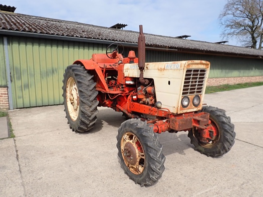 1975 Belarus Avto MTZ 52S Moscou Four wheel drive oldtimer tractor te koop