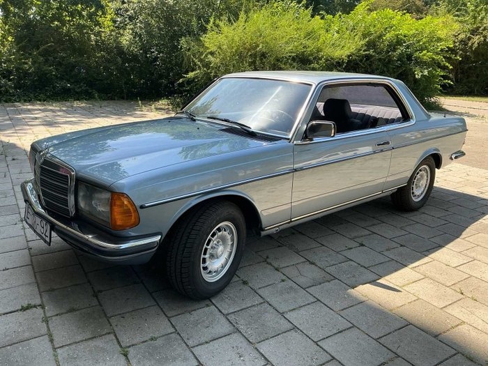 1983 Mercedes 230ce coupe oldtimer te koop