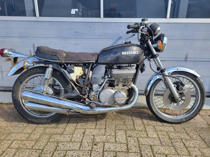1973 Suzuki GT550 oldtimer motorfiets te koop